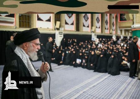 رهبر انقلاب: جمهوری اسلامی استحکام بی‌نظیر پایه‌های نظام و کشور را به دنیا نشان داد
